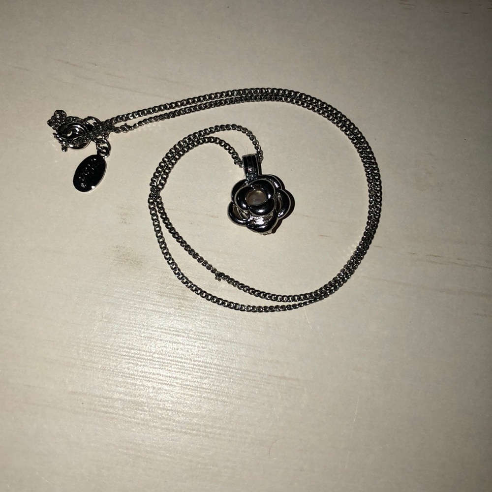 Rose pearl necklace!